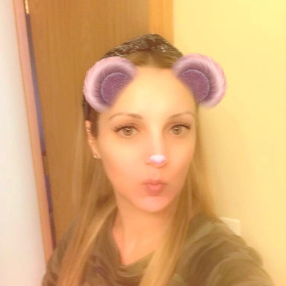 Meet your Posher, Michelle - Picture 1 of 1